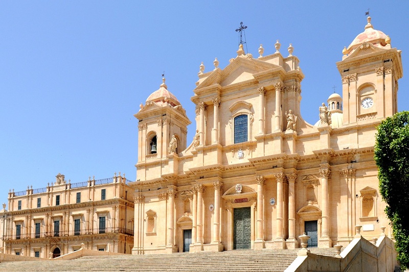 Noto-Sicilia-Foto-di-Herbert-Bieser-da-Pixabay.